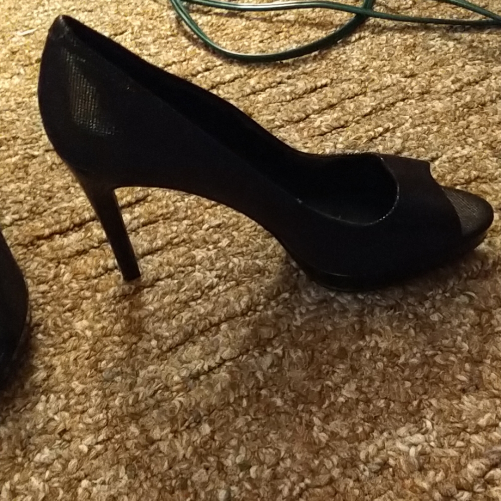 Shoes - Picture 2 of 2